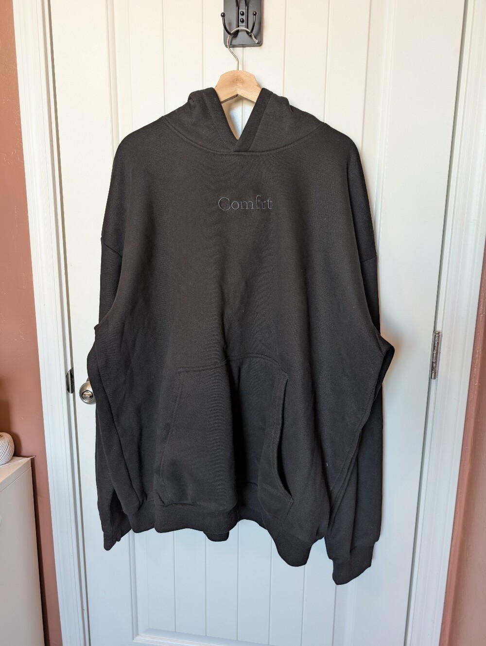 NWOT Comfrt Unisex Minimalist Hoodie 3XL Black